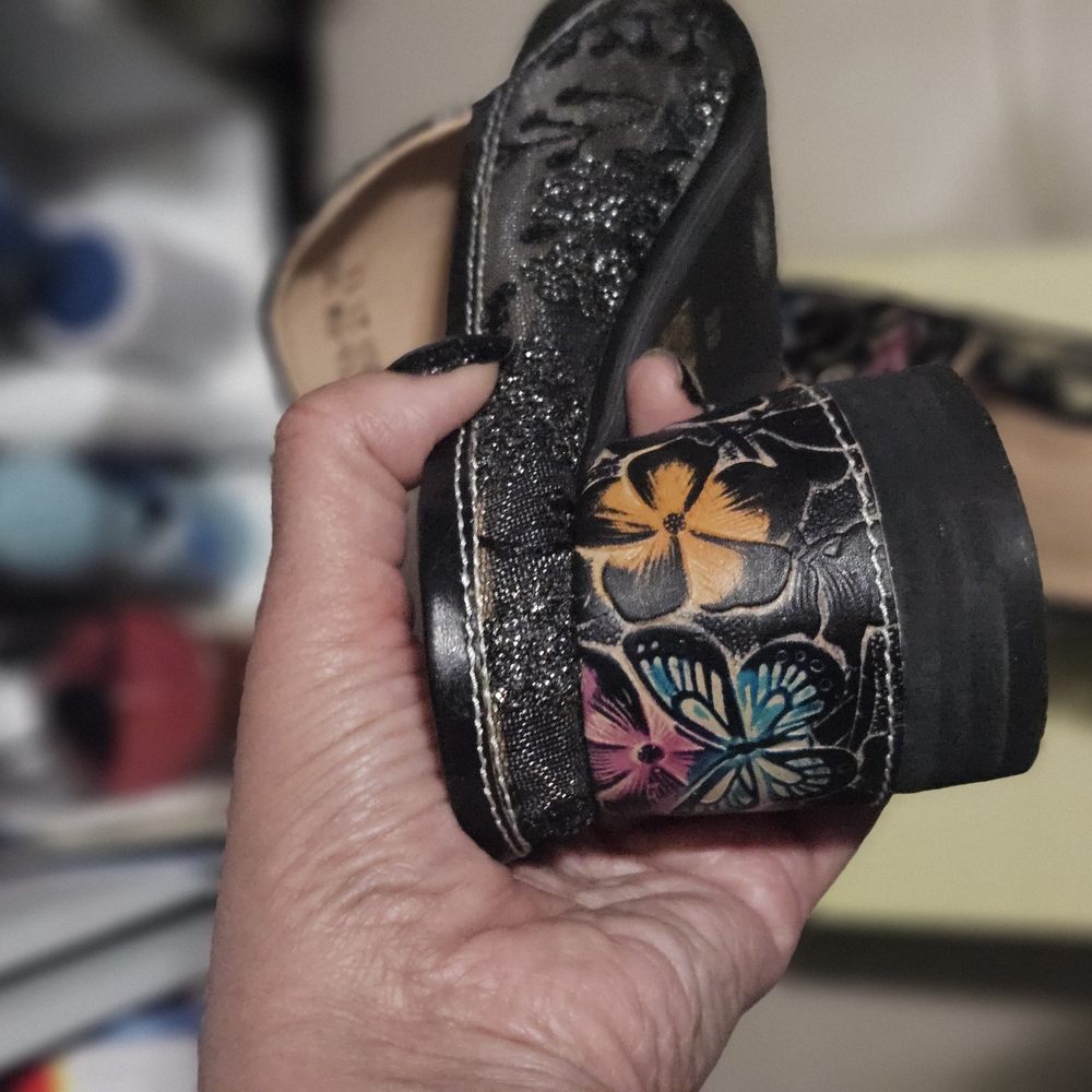 L'Artiste Leather Spring Step Women's Floral Black Mules - Picture 8 of 9